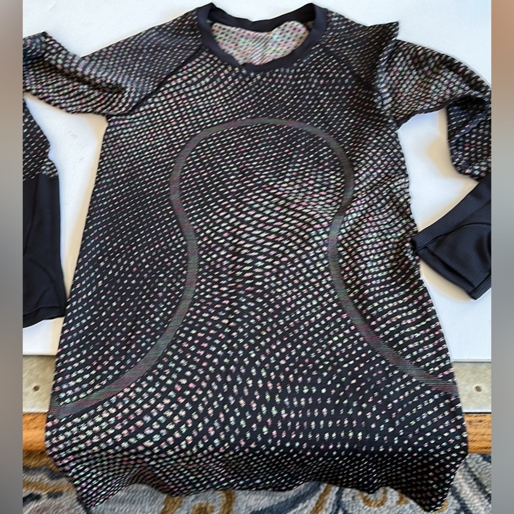 Lululemon Lululemon Swiftly Tech LS 2.0 Size 4 Grid Warp Black